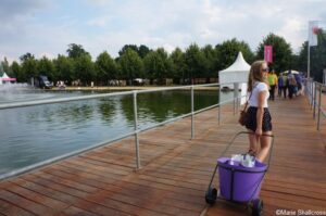 Hari & trug trolley, long water, hampton court 2018