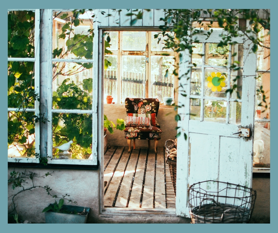 Planning Your Perfect Greenhouse blog header, Marie Shallcross, plews potting shed, gardening writer, gardening teacher, garden designer & consultant, gardening workshops, gardening talks, original photo by pexels from pixabay